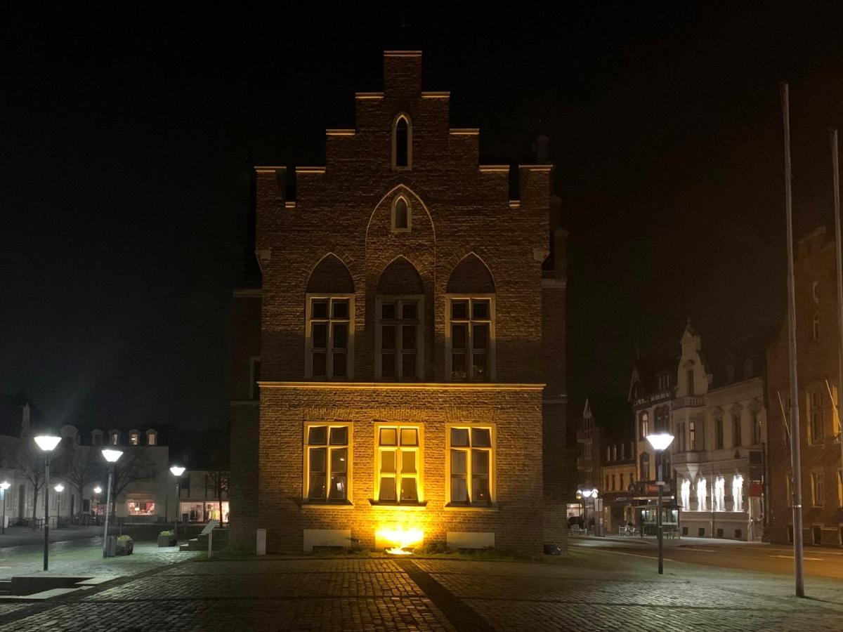 Phantasialand Family Apartment Erftstadt-Bruehl-Cologne エクステリア 写真